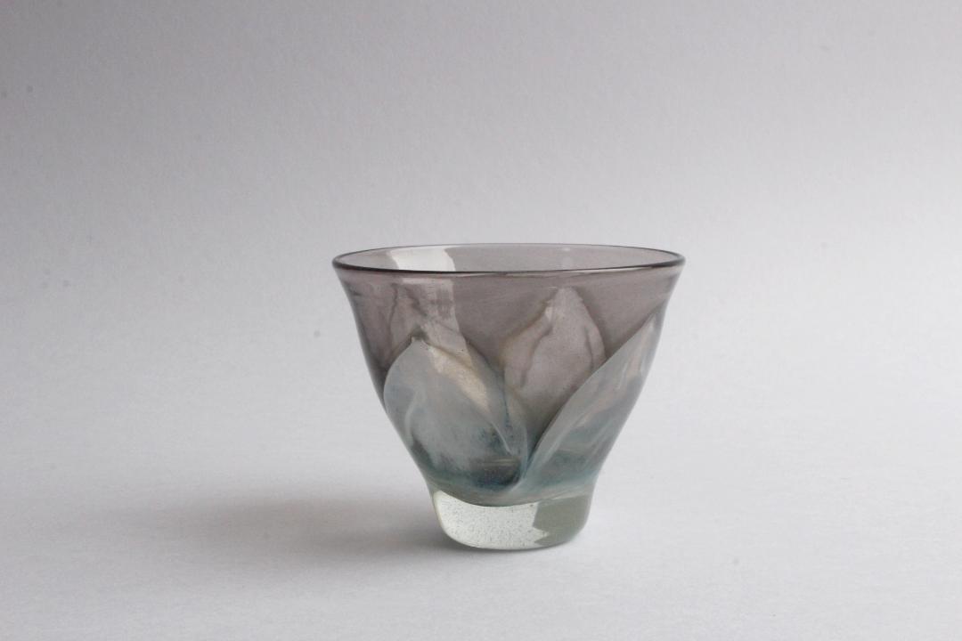 早崎志保　花模様の冷茶グラスの画像