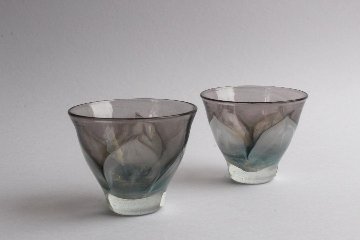 早崎志保　花模様の冷茶グラスの画像