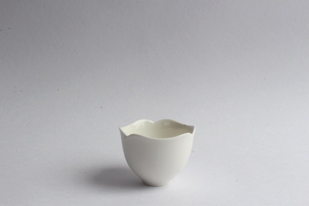 生嶋　花　ゆのみ　中の画像