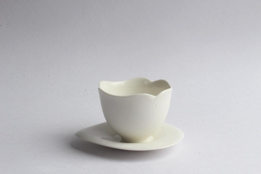 生嶋　花　ゆのみ　中の画像