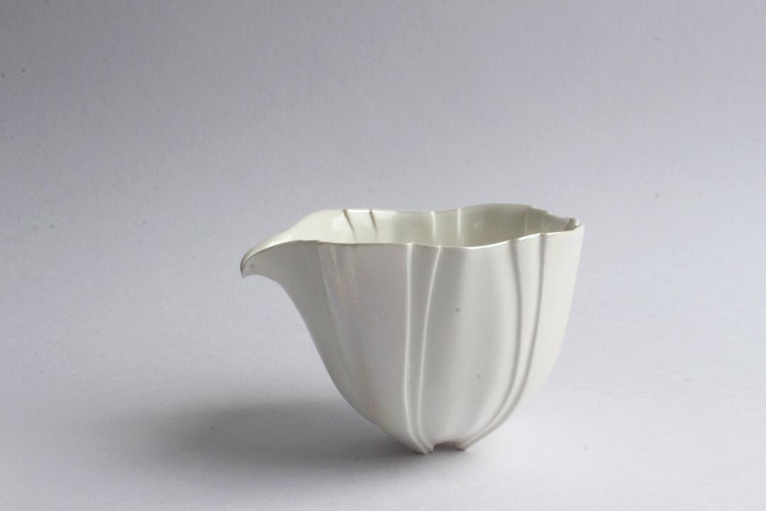 生嶋　花　片口　フリルの画像