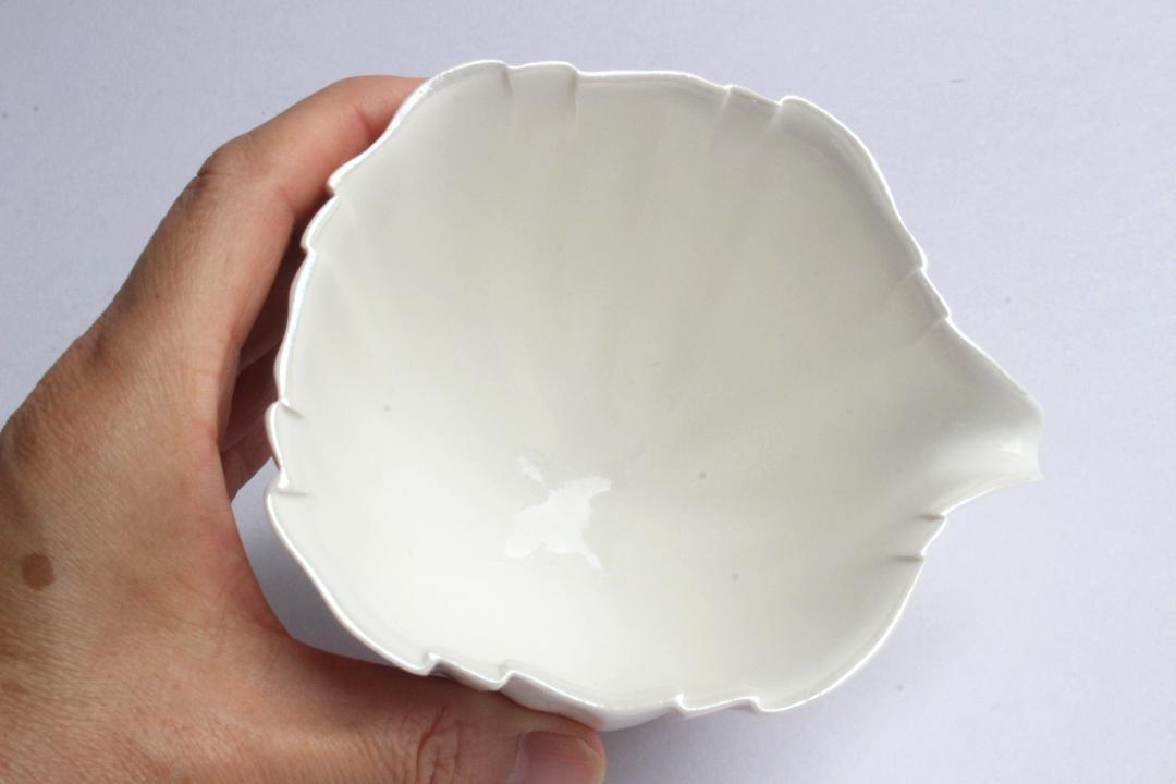 生嶋　花　片口　フリルの画像