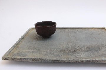 時代物 萬古焼 古萬古 鶴文 蓮型 蓮葉 皿 大皿 良品 骨董 古玩 傷なし 都築青峰 Seiho Tsuzuki 黒 桜印花 蓋碗 皿付 ST0058 | TOKONAM
