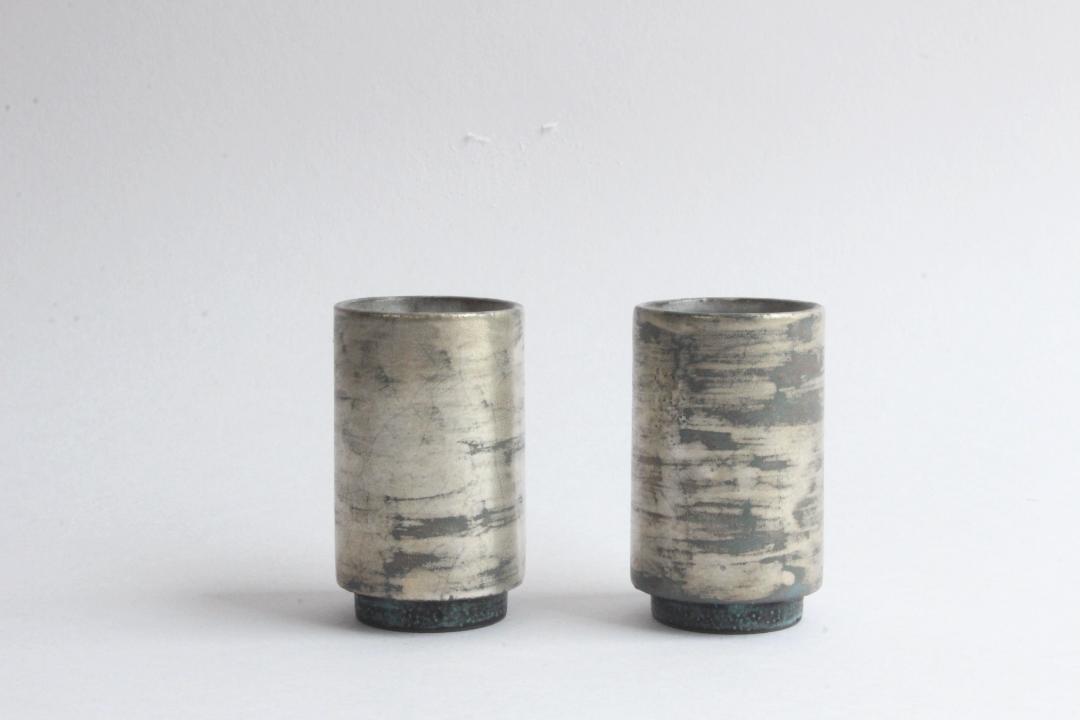 片瀬和宏　鋳込み　筒湯呑　銀の画像