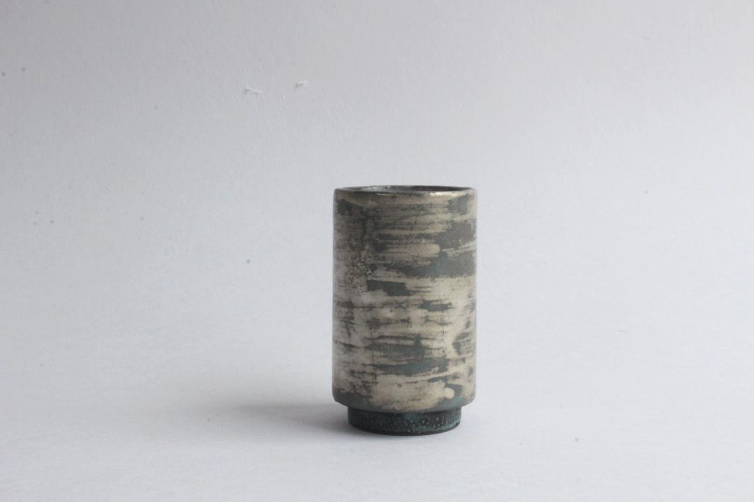 片瀬和宏　鋳込み　筒湯呑　銀の画像