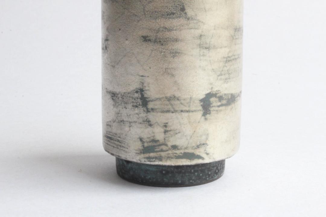 片瀬和宏　鋳込み　筒湯呑　銀の画像