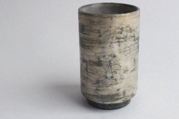 片瀬和宏　鋳込み　筒湯呑　銀の画像
