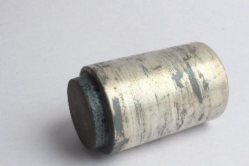 片瀬和宏　鋳込み　筒湯呑　銀の画像