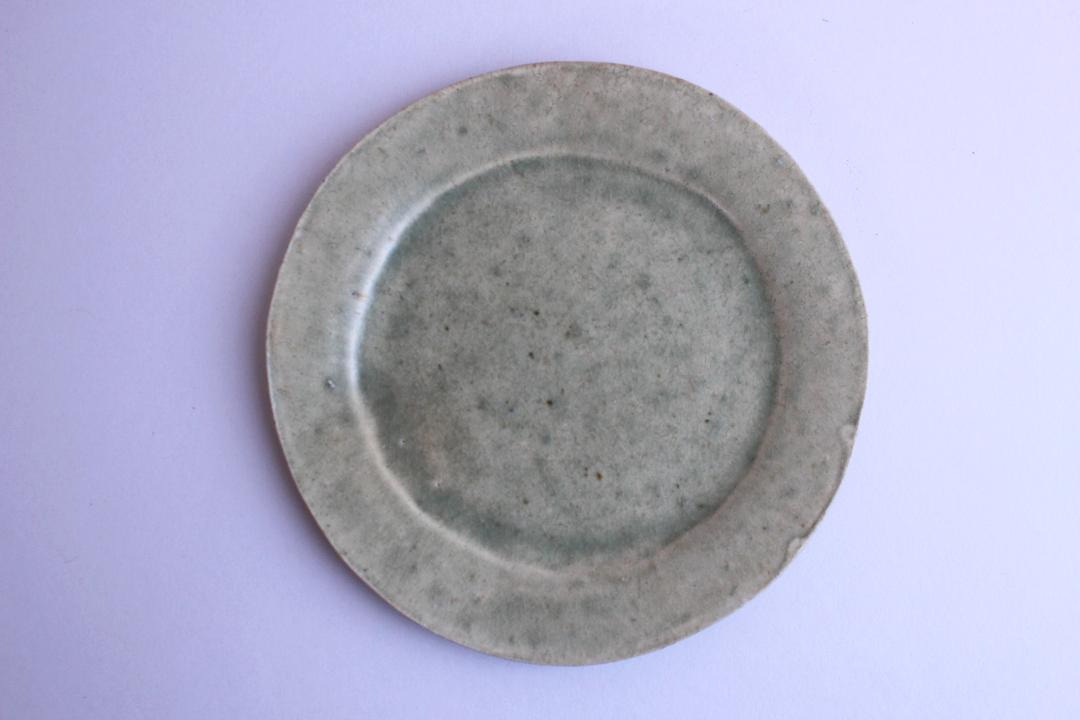 内田ゆみこ　丸プレート　灰釉の画像