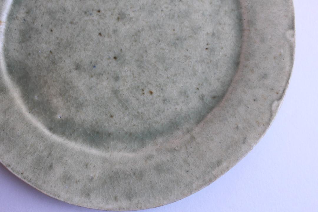 内田ゆみこ　丸プレート　灰釉の画像