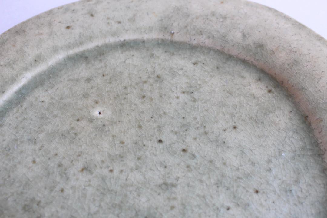 内田ゆみこ　丸プレート　灰釉の画像