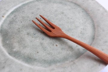 内田ゆみこ　丸プレート　灰釉の画像