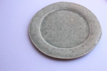 内田ゆみこ　丸プレート　灰釉の画像
