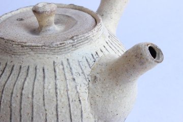 鈴木　進　粉引線紋急須の画像