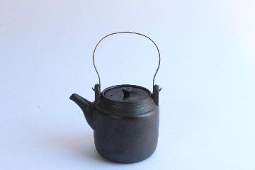 鈴木　進　金彩釉急須（金具取手）の画像