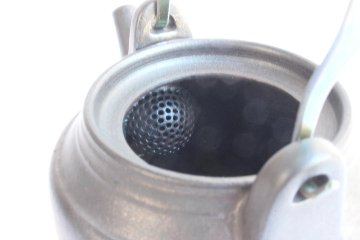 鈴木　進　金彩釉急須（金具取手）の画像