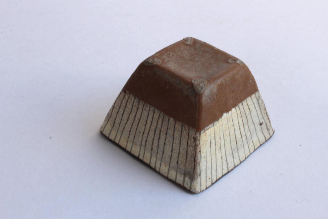 鈴木　進　粉引線紋角鉢　小の画像