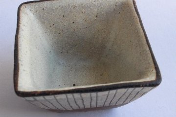 鈴木　進　粉引線紋角鉢　小の画像