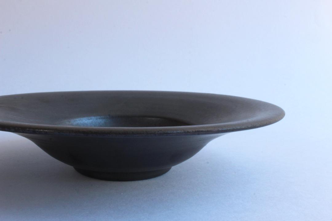 鈴木　進　金彩釉７寸リム鉢の画像