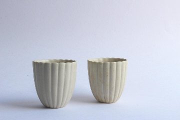 鈴木　進　松原灰釉輪花カップの画像