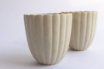 鈴木　進　松原灰釉輪花カップの画像