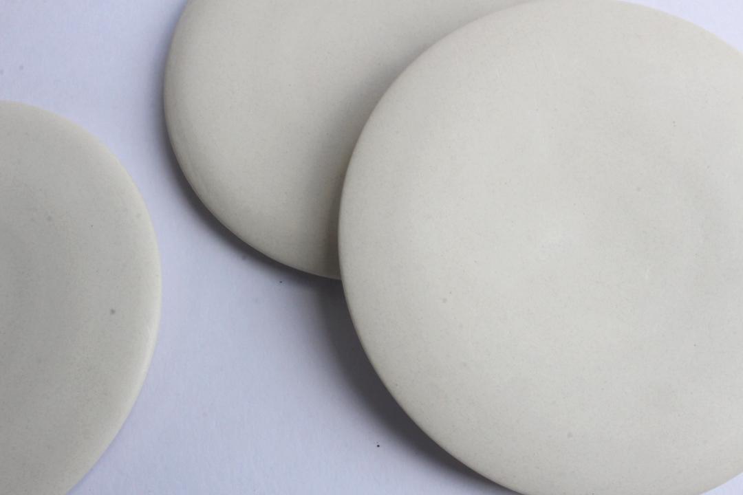 鈴木　進　白土５寸プレートの画像