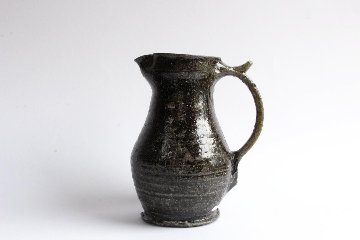 西川真衣　ピッチャー　焼締めの画像