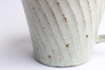 伊藤　豊　しのぎマグカップ　白の画像