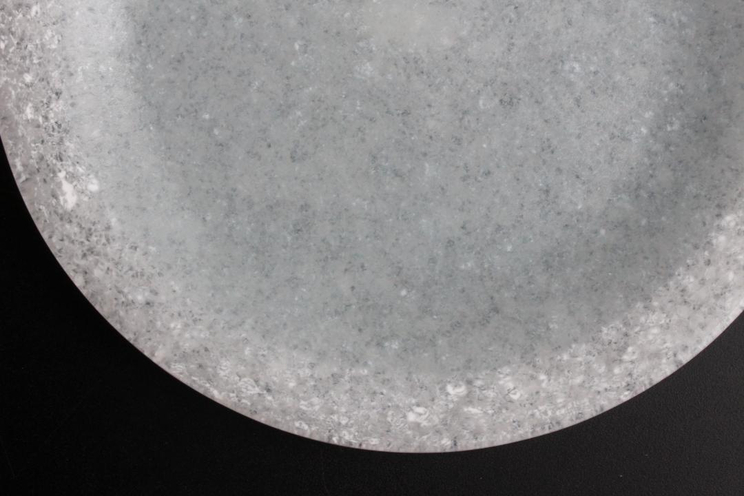 オオタ硝子研究室　【biocolor】リム皿M　ホワイト・グリーンの画像