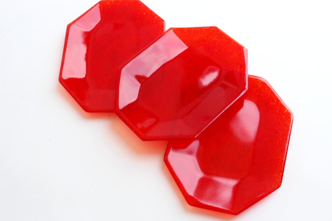 オオタ硝子研究室　【quiet】八角菓子皿　レッドの画像