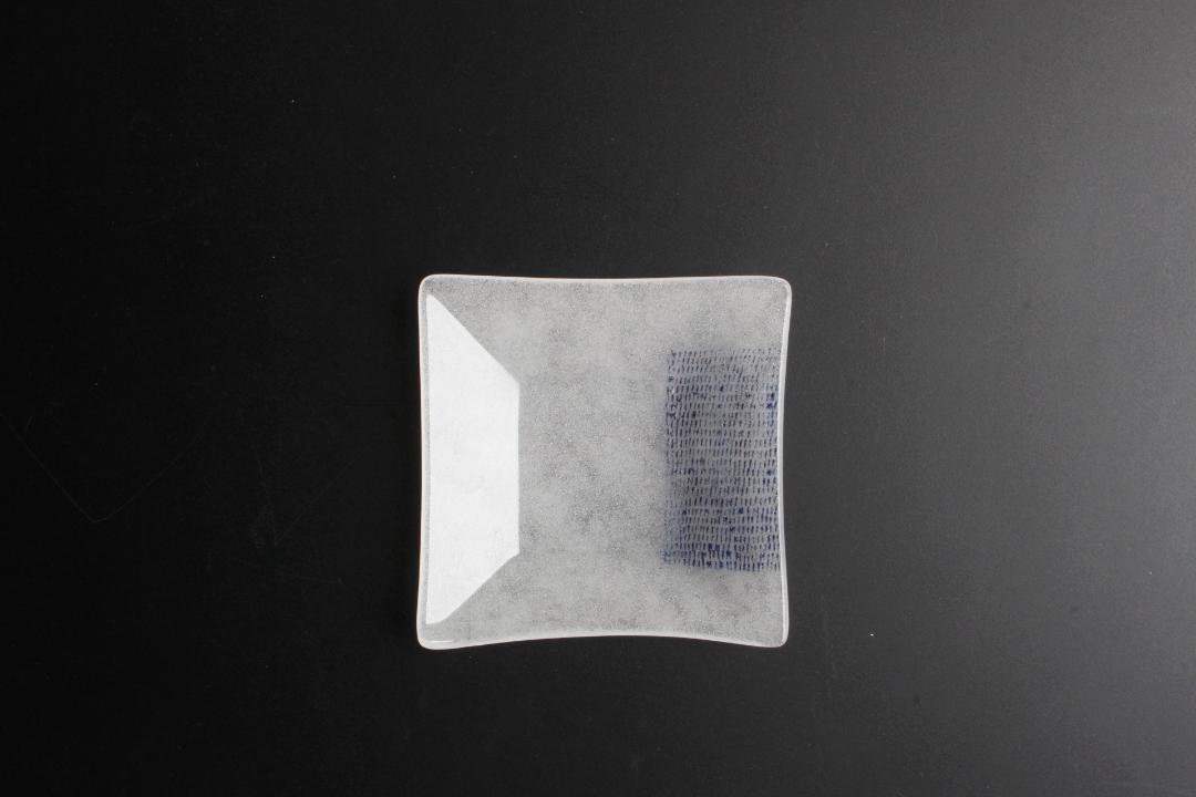 オオタ硝子研究室　点々四角小鉢の画像