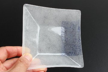 オオタ硝子研究室　点々四角小鉢の画像