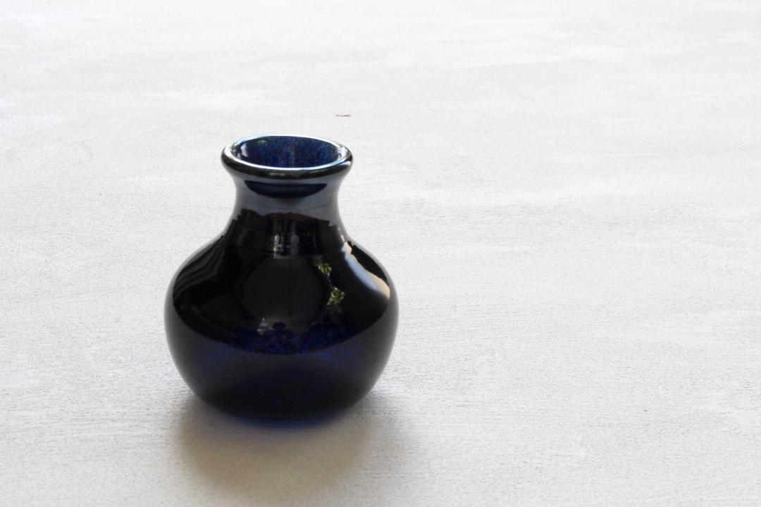 オオタ硝子研究室　花入れ　ネイビーの画像