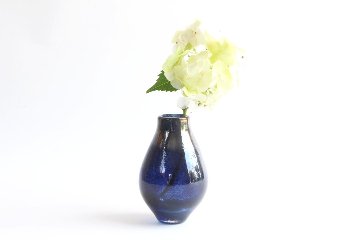オオタ硝子研究室　花入れ　ネイビーの画像
