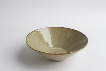 伊藤　豊　中鉢　粉引　淡黄の画像