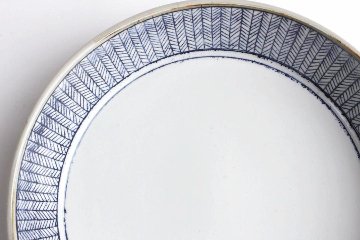 鈴木美佳子　２２ｃｍ切立ち　矢羽根の画像