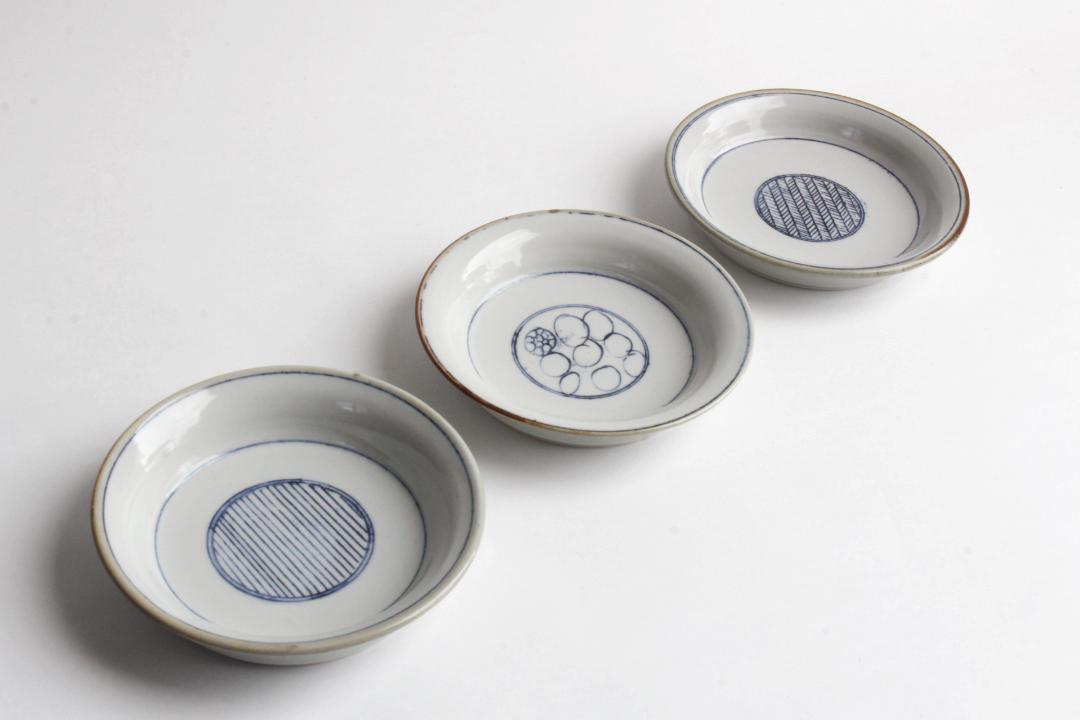 鈴木美佳子　１２ｃｍ小皿　線刻の画像