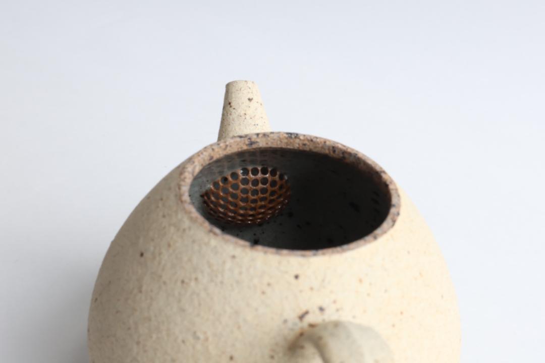 畑中　篤　荒化粧急須　中の画像