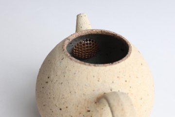 畑中　篤　荒化粧急須　中の画像