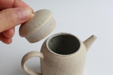 畑中　篤　灰白筒急須の画像