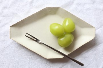 塚本友太　ひし形皿　白の画像