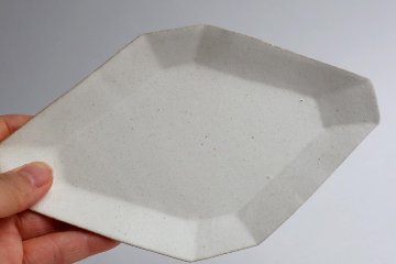 塚本友太　ひし形皿　白の画像