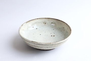 坪井俊憲　刷毛目粉引なます皿の画像