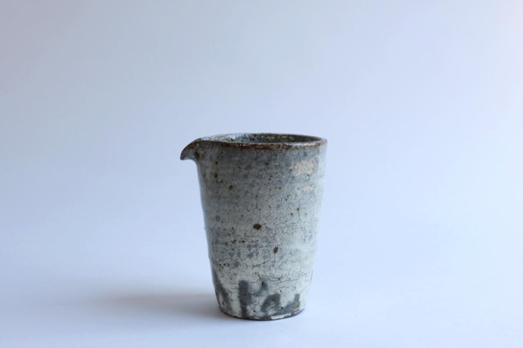 坪井俊憲　粉引筒片口の画像