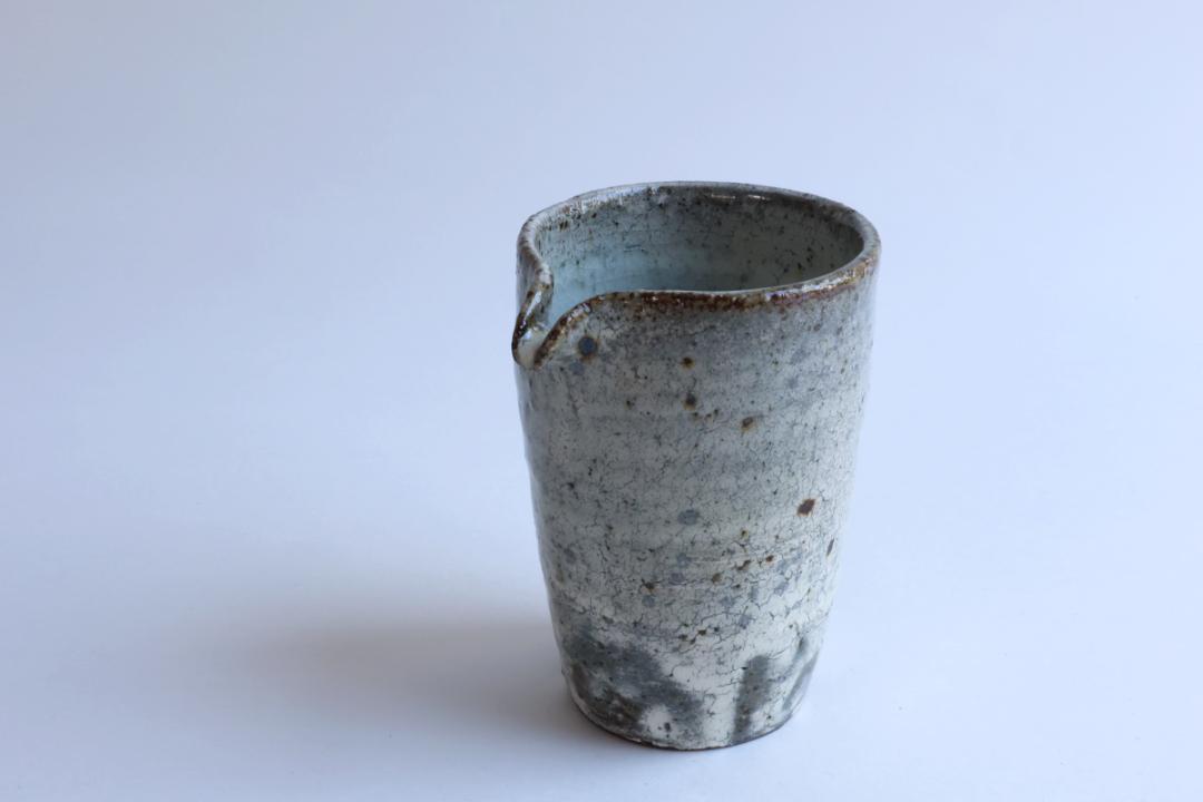 坪井俊憲　粉引筒片口の画像