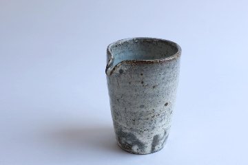 坪井俊憲　粉引筒片口の画像