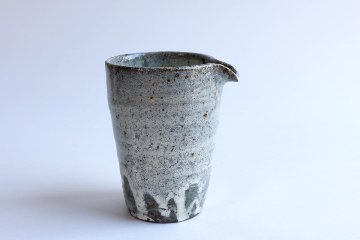 坪井俊憲　粉引筒片口の画像
