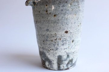 坪井俊憲　粉引筒片口の画像