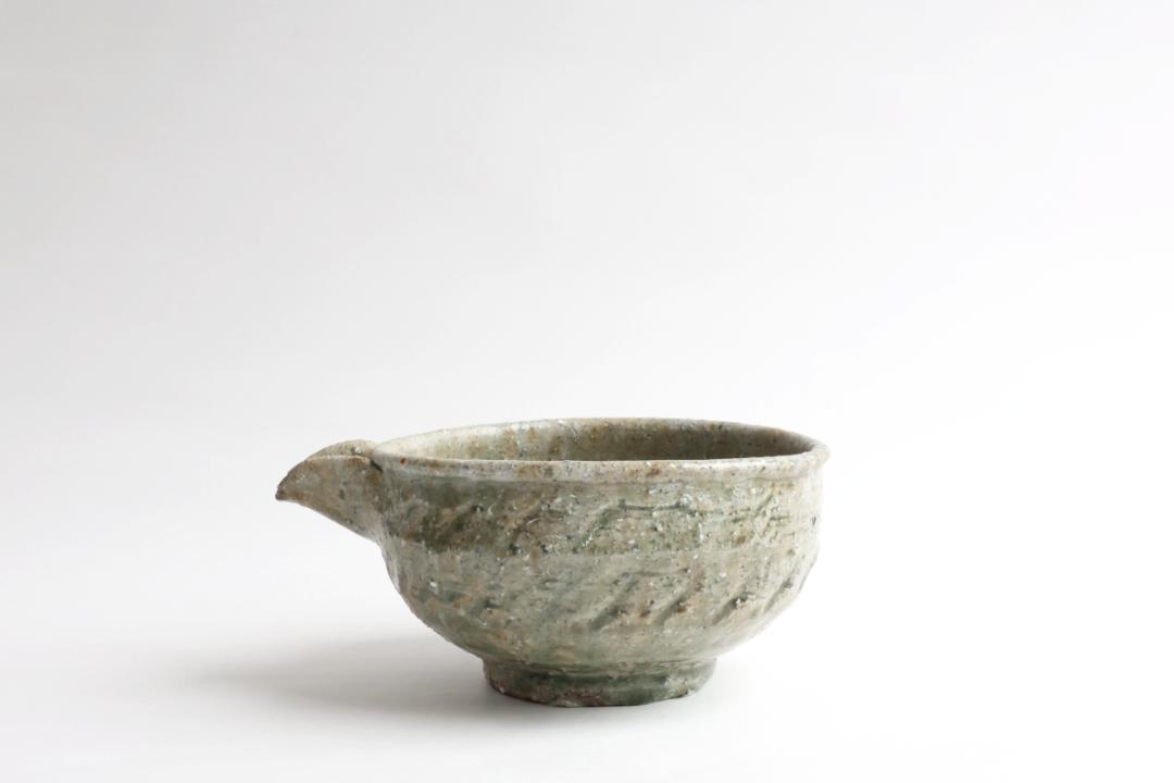 坪井俊憲　灰釉片口の画像