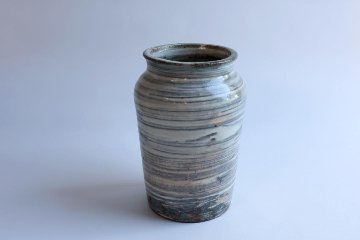 坪井俊憲　刷毛目壺の画像